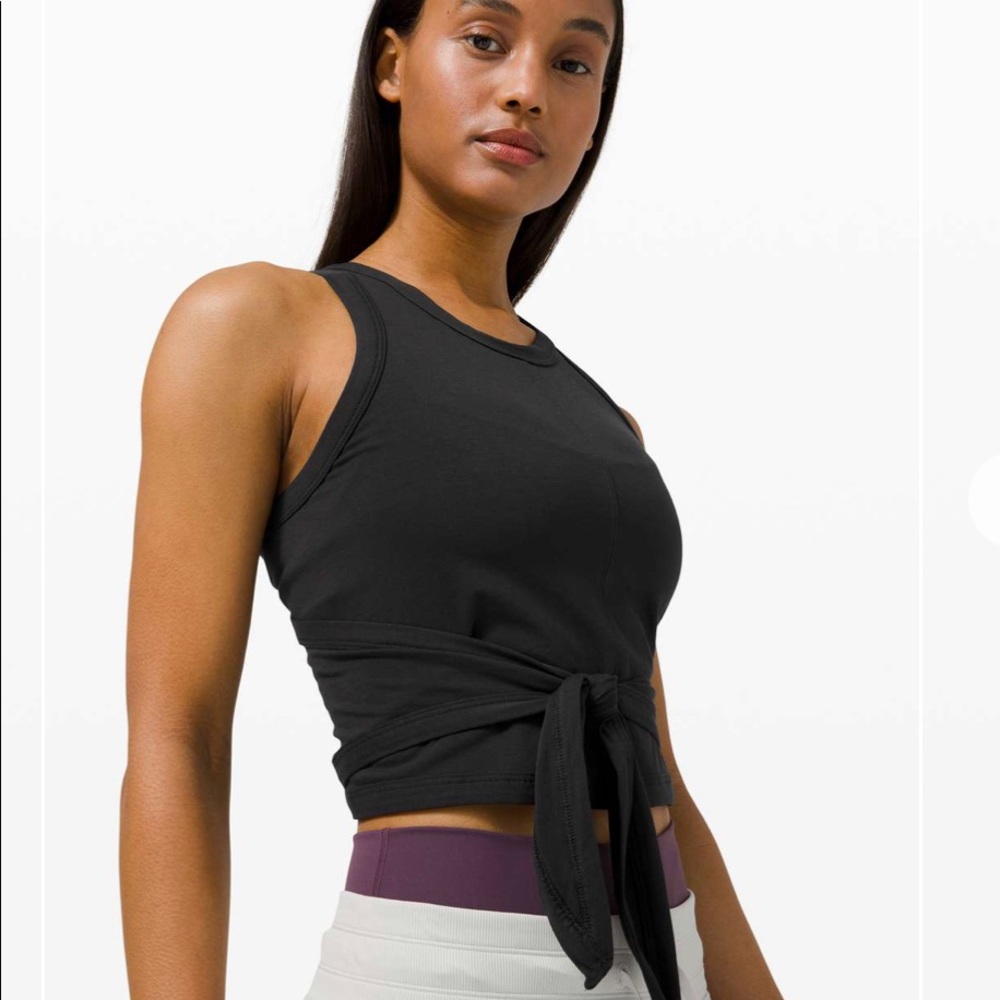 Lululemon It’s A Tie Tank in Black